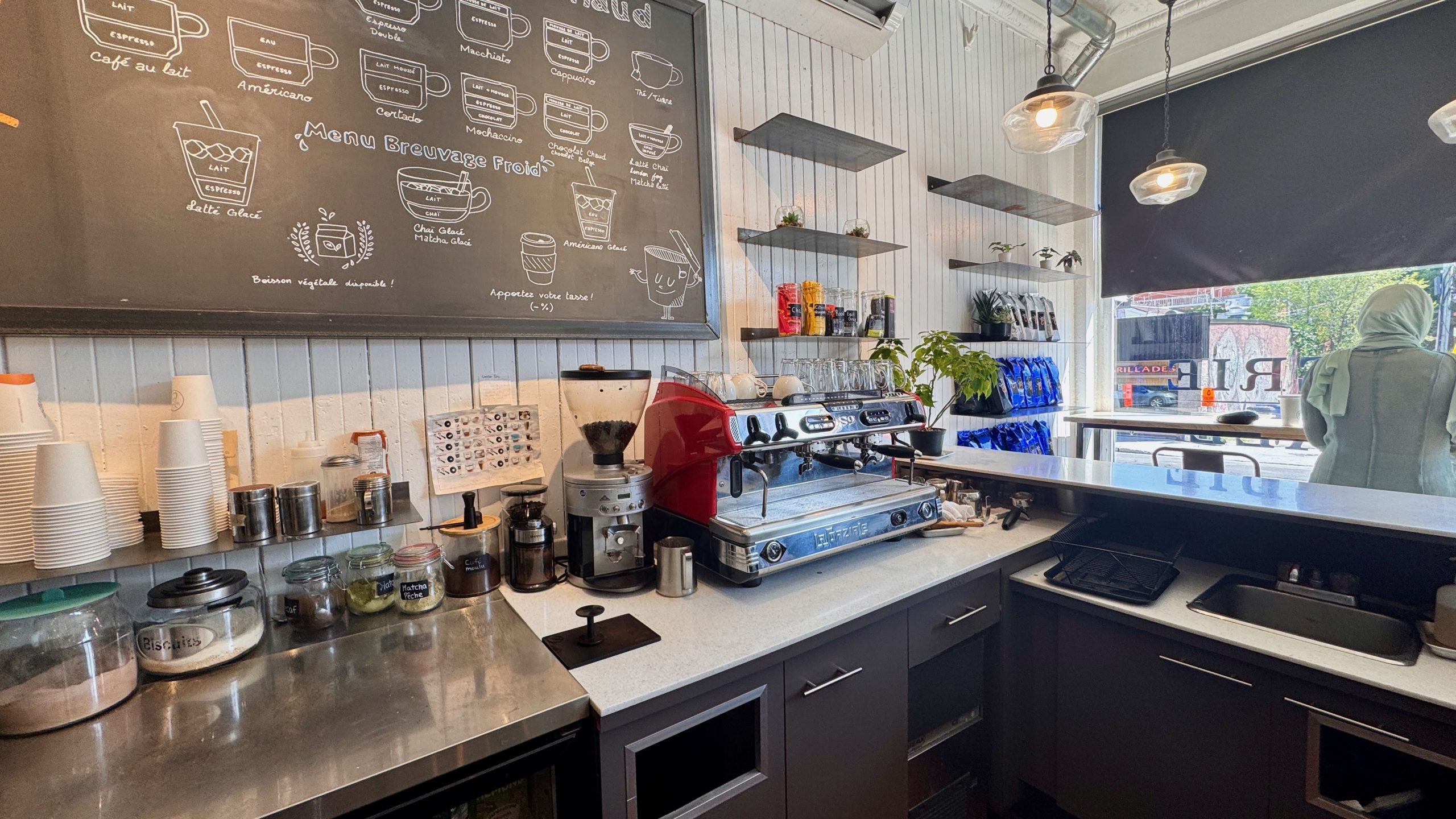 mistral cafe montreal